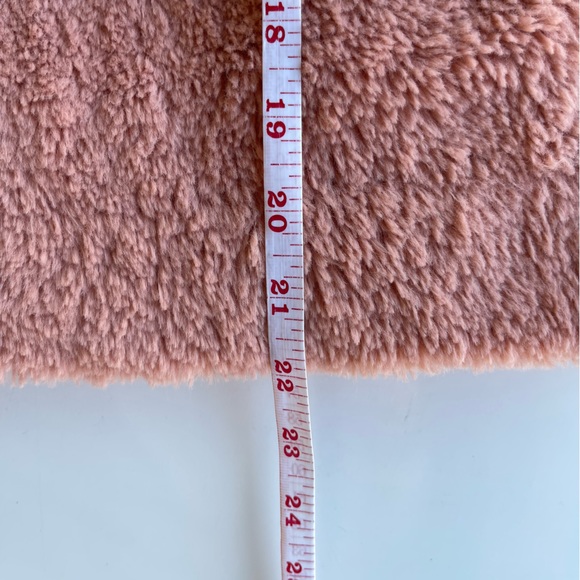 Madewell S Blush Pink Faux Fur 3/4 Sleeve Fleece top Measurements in Photos - Picture 7 of 8